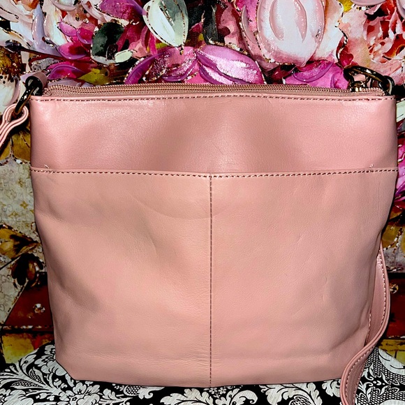 NWOT Tignanello Blush Pink Genuine Leather Crossbody Bag - Picture 4 of 9